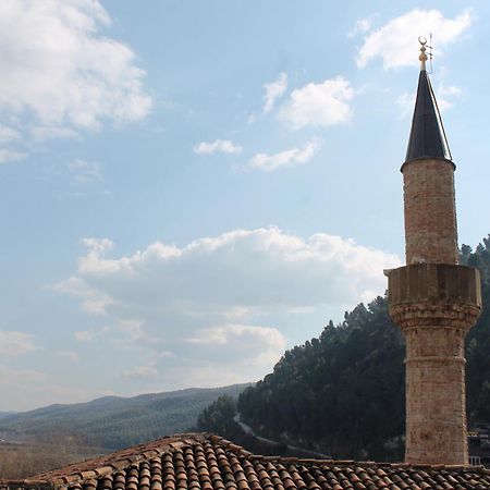 Tomor Shehu Guest House Berat Esterno foto