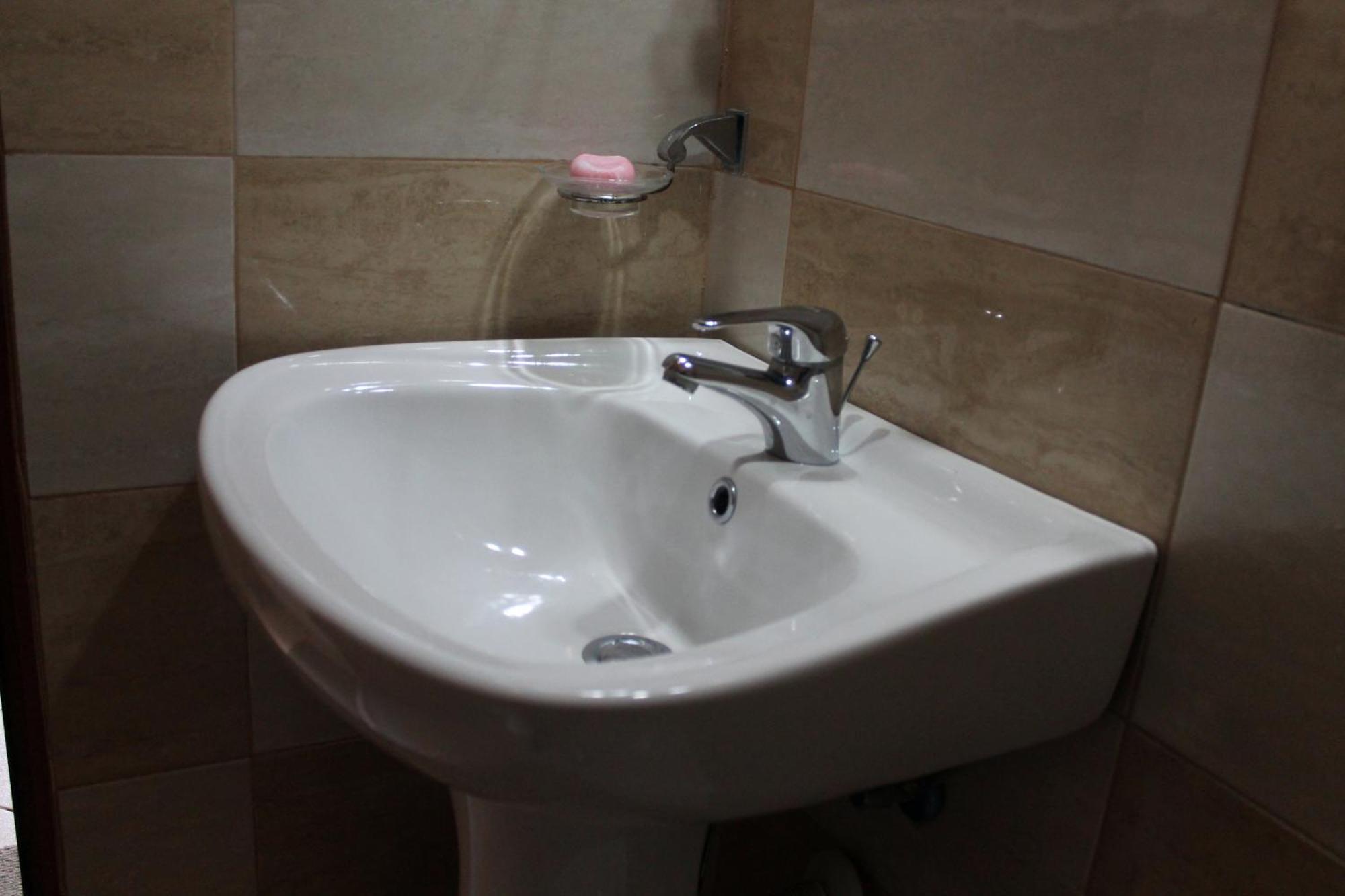 Tomor Shehu Guest House Berat Esterno foto