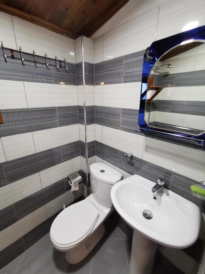 Tomor Shehu Guest House Berat Esterno foto